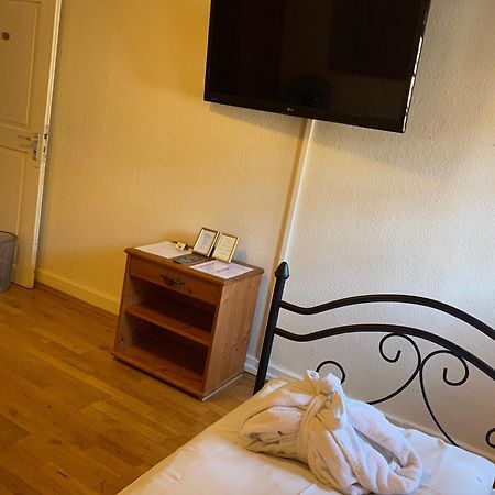 Hotel Gasthaus Schuetzen Fribourg im Breisgau Chambre photo