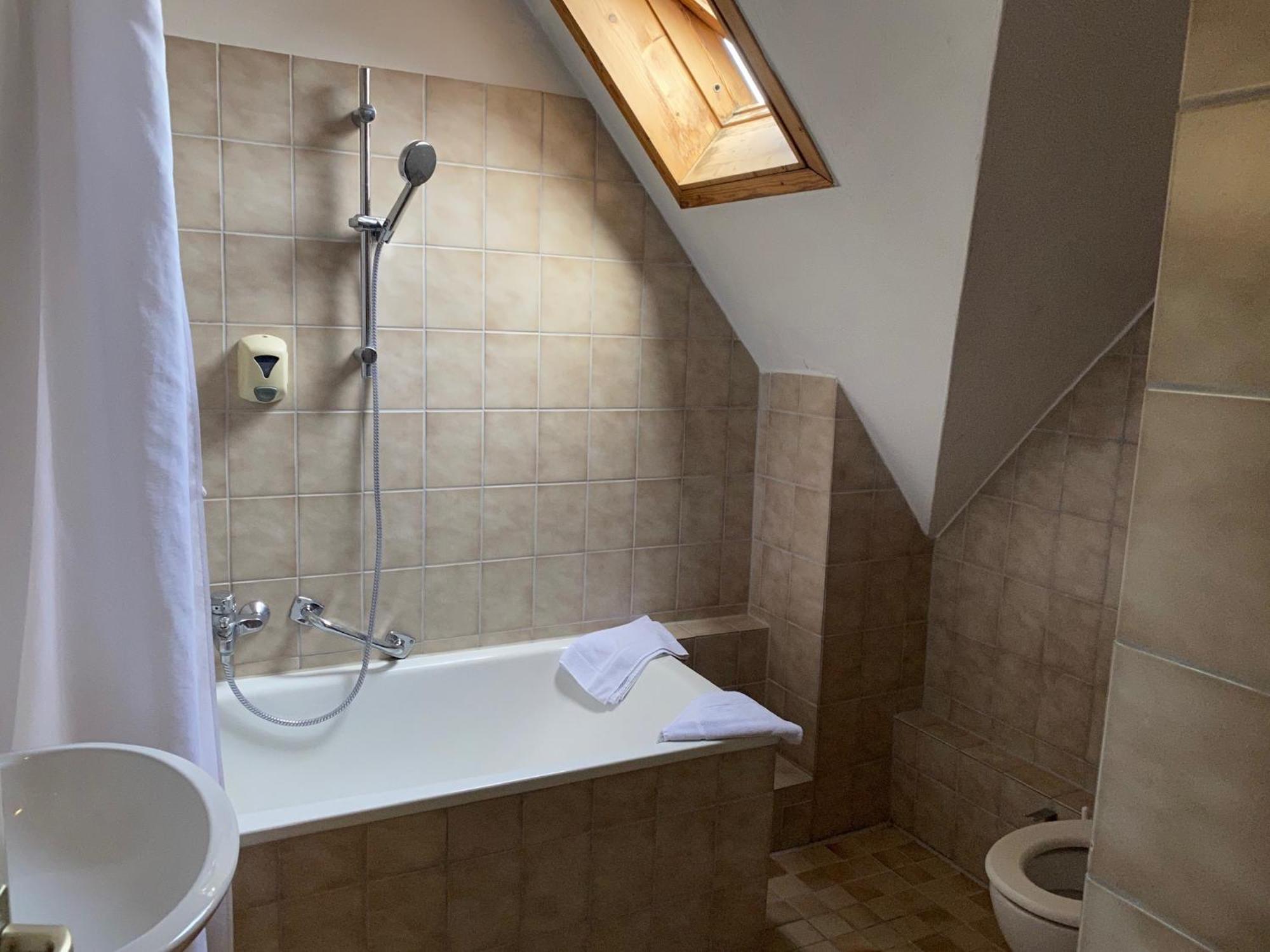 Hotel Gasthaus Schuetzen Fribourg im Breisgau Chambre photo