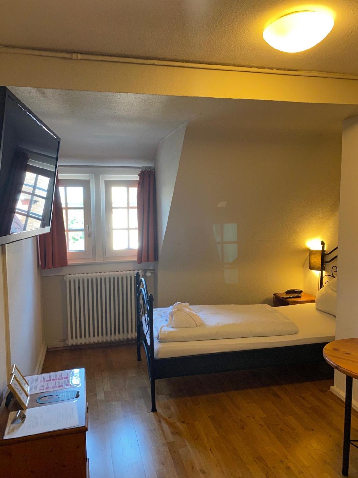 Hotel Gasthaus Schuetzen Fribourg im Breisgau Chambre photo